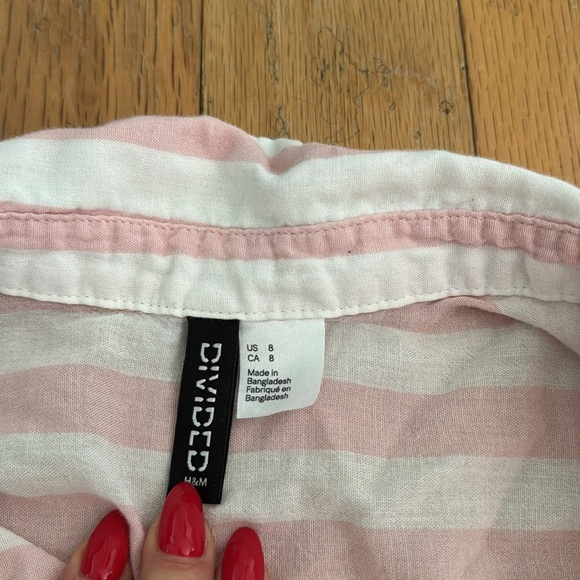 H&M Divided | Pink & White striped button down shirt | 💯 cotton | size S - Picture 2 of 4